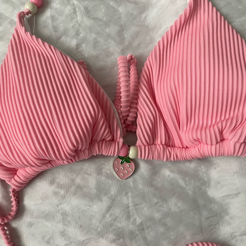 Pink Bikini Set - Picture 2 of 4